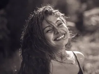 EmyCrahann Image 2