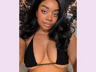 ReneeRobin Image 5