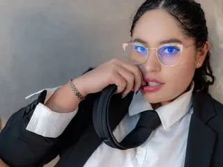 SharaThomas Image 10