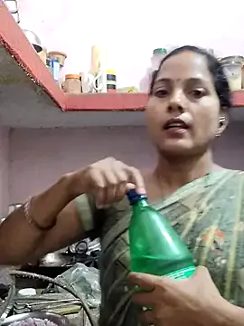 Arini_Arora Image 4