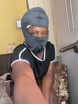 BigRound-Bootayy Image 6