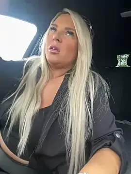 Bustyblondebabe32 Image 3