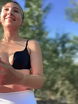 LetsFunKARINA Image 17