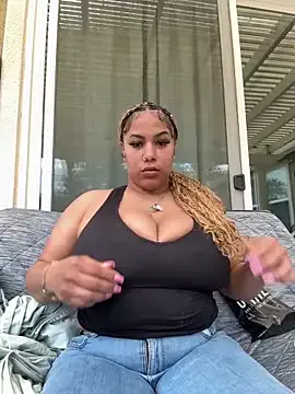lovelymyah Image 3