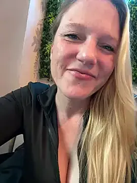 MoniqueLaFee's Thumb Image