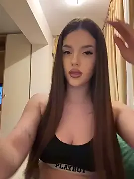 NaomiMulan Image 6