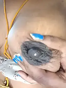 Tamil-hotwife Image 15