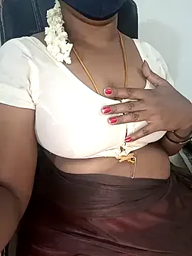 Tamil-hotwife Image 17