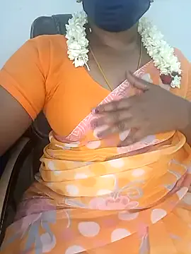 Tamil-hotwife Image 8