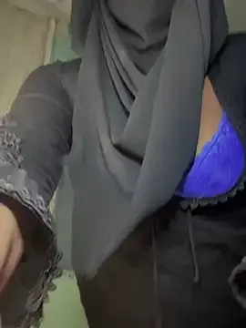 Zeynep-Lahsen Image 6